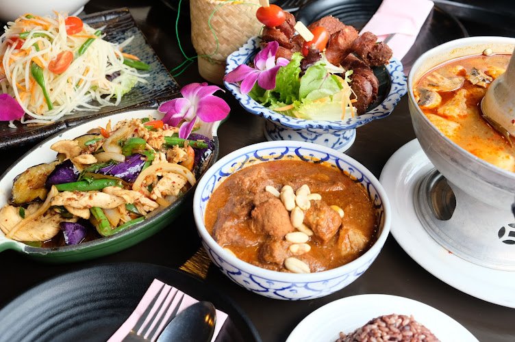 Monkey Thai Restaurant & Bar