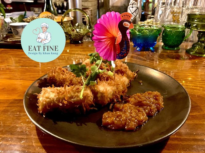 Eat Fine Design By Khun Kung