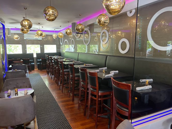 Monkey Bar Johnny Thai