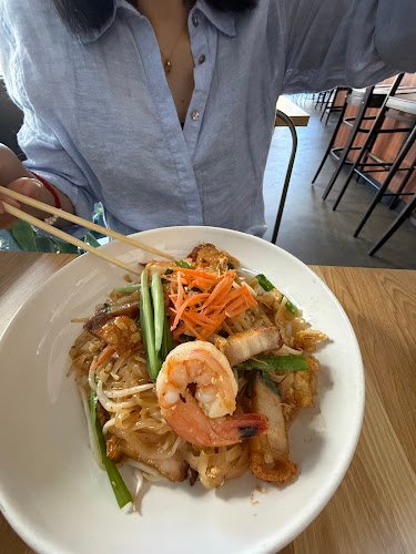 Mee Dee Thai Kitchen