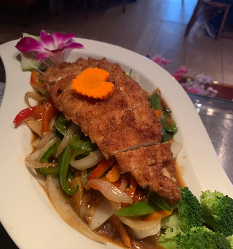 Thai Lanna & Sushi Bar