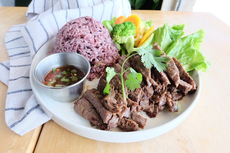 Bowl and Plate Eatery