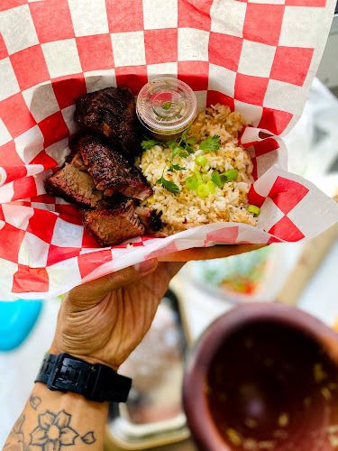 Mama's Thai / Lao Eatery