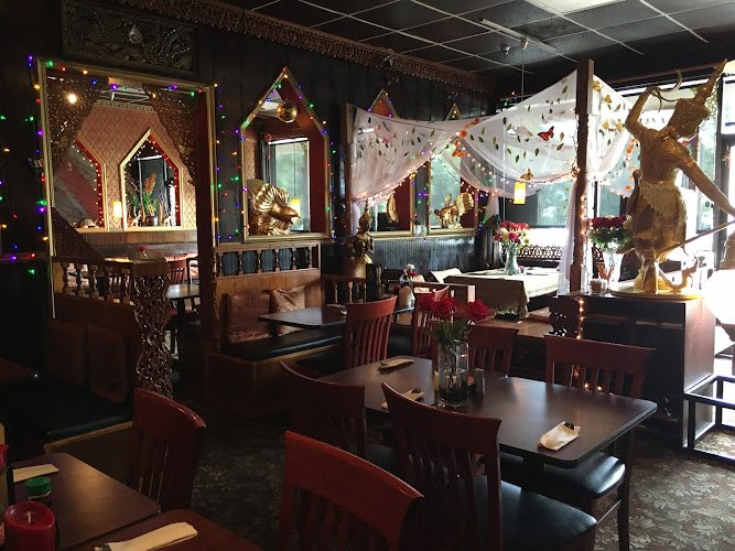 Ban Thai & Sushi Restaurant